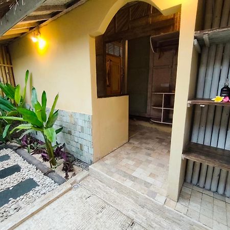 Villa Ibu Gili Trawangan Exterior photo