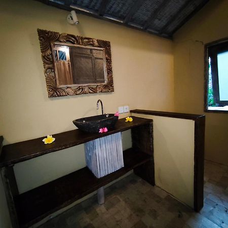 Villa Ibu Gili Trawangan Exterior photo